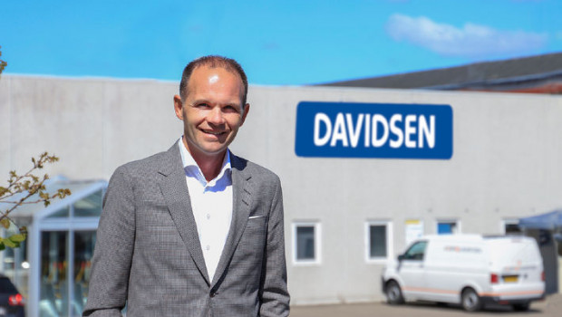 Davidsen CEO Henrik Clausen announces further investments in the online sales channel. Davidsen CEO Henrik Clausen announces further investments in the online sales channel.