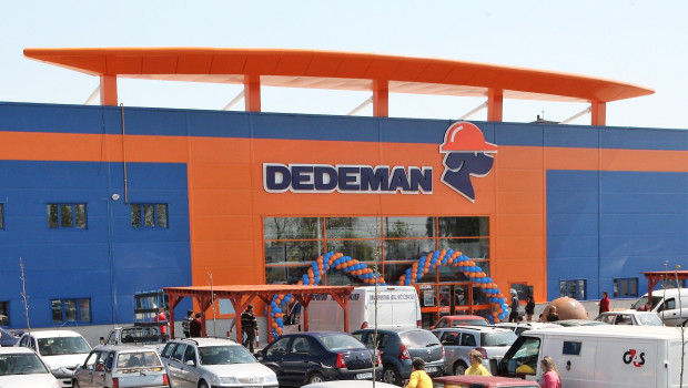 Dedeman is the runaway market leader in Romania with sales of EUR 1.4 bn and a network of 49 stores. Dedeman is the runaway market leader in Romania with sales of EUR 1.4 bn and a network of 49 stores.