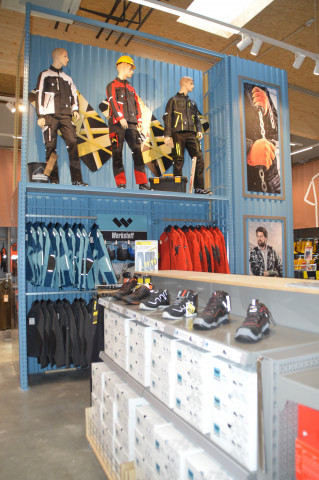 Workware is another important section in the new Lagerhaus store. Workware is another important section in the new Lagerhaus store.