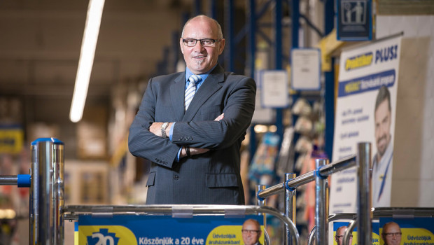 Karl-Heinz Keth is managing director and joint owner of Praktiker Hungary. Karl-Heinz Keth is managing director and joint owner of Praktiker Hungary.