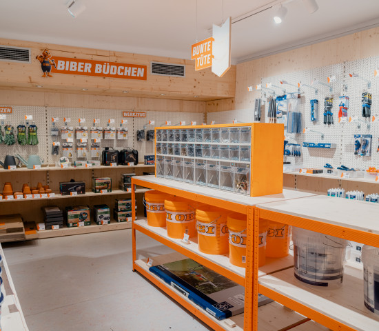 A small store offering a limited assortment is part of the "Obi MachBar" concept. A small store offering a limited assortment is part of the "Obi MachBar" concept.