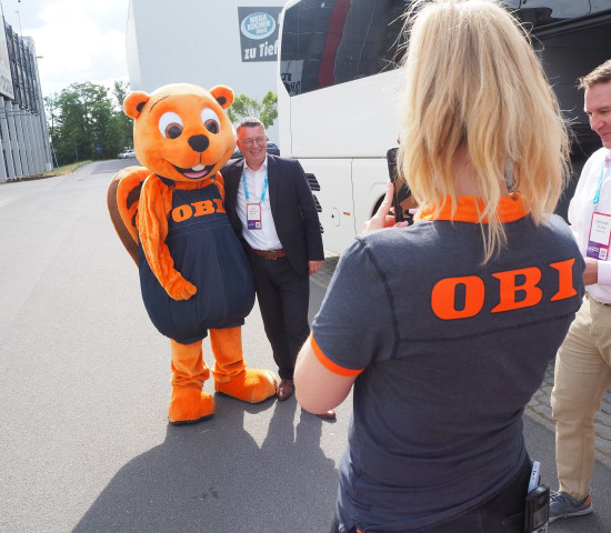 The beaver welcomed the guests at Obi. The beaver welcomed the guests at Obi.