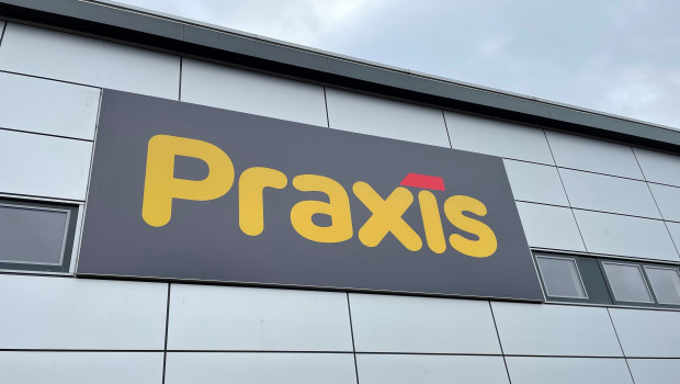 Praxis is one of Maxeda's sales channel. Praxis is one of Maxeda's sales channel.