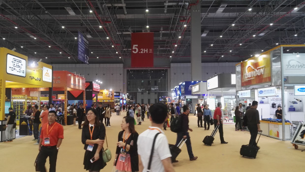 The organisers of the China International Hardware Show are expecting more than 3 000 exhibitors and more than 50 000 visitors. The organisers of the China International Hardware Show are expecting more than 3 000 exhibitors and more than 50 000 visitors.