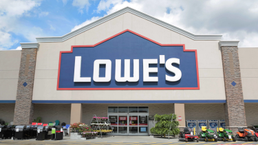 Lowe's sales down 5.5 per cent in first quarter